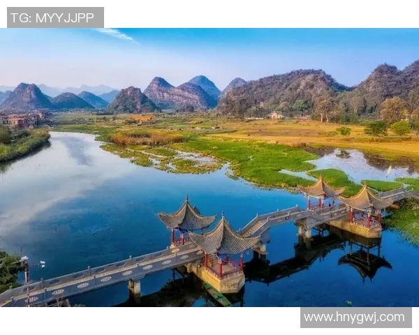 世纪球坛百大巨星人物评点纵览与辉煌瞬间全景呈现