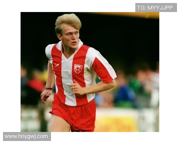 80年代出生的足球巨星回顾与分析他们的辉煌成就与影响力